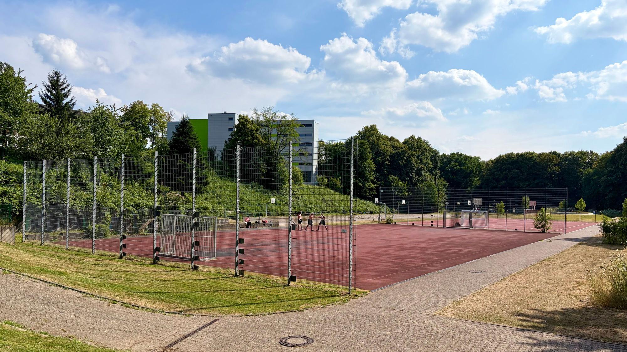 Die Sportanlage Im Hagen neben der Pastor-Löh-Gesamtschule