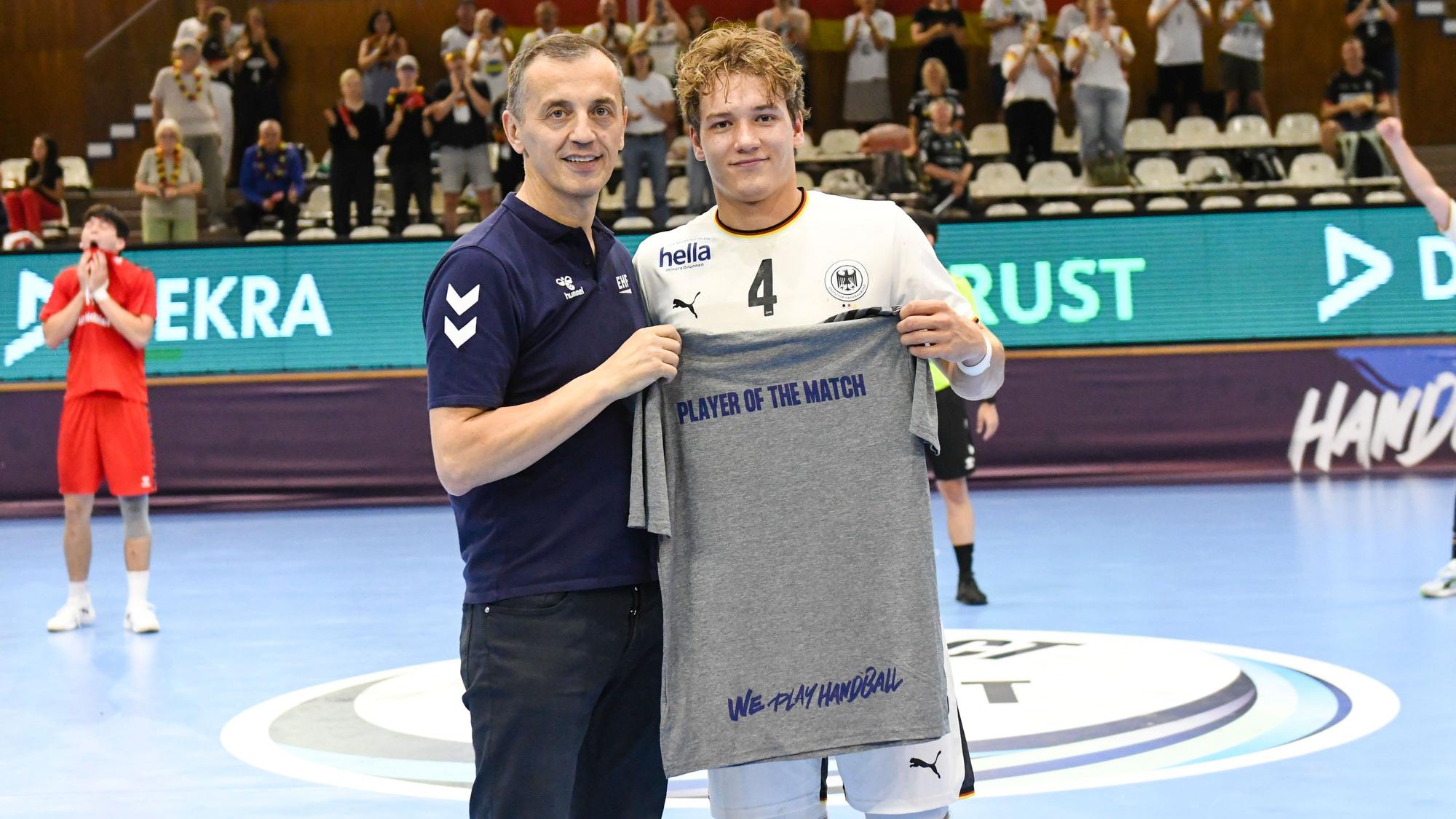 Tom Koschek nach dem Spiel gegen die Schweiz.