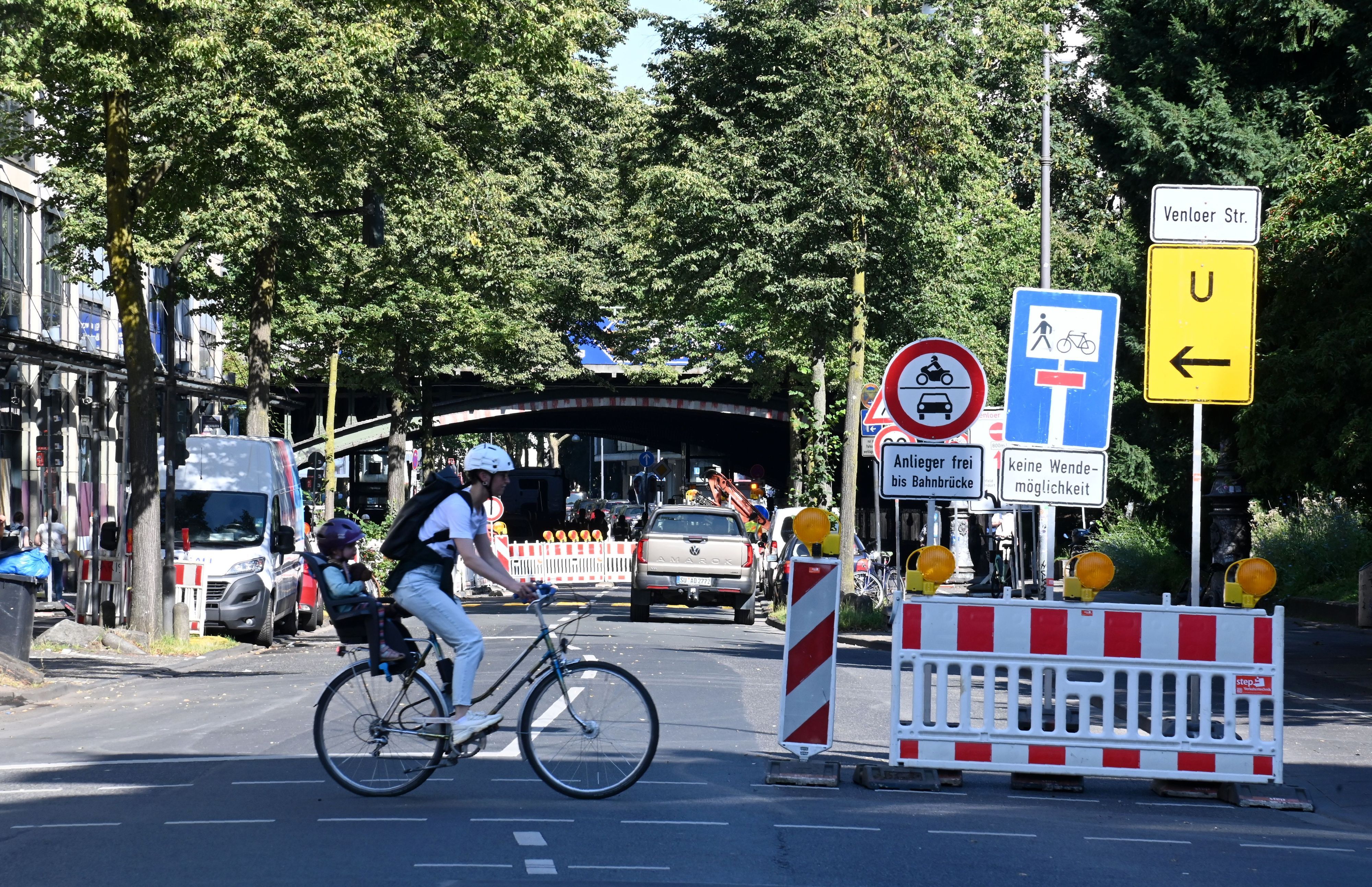 Verkehrs-nderung-in-Ehrenfeld-Venloer-Stra-e-wird-f-r-sechs-Monate-zur-Einbahnstra-e