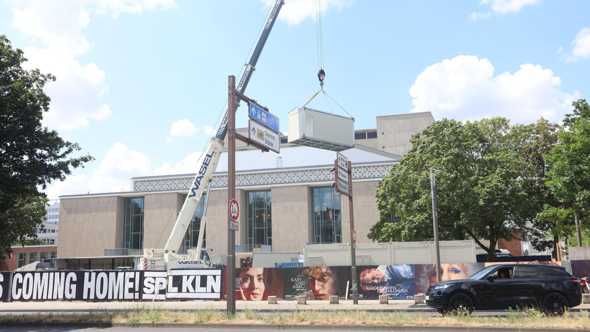 Die Baustelle an der Oper wird abgebaut. (Bild aus dem Juli 2026)