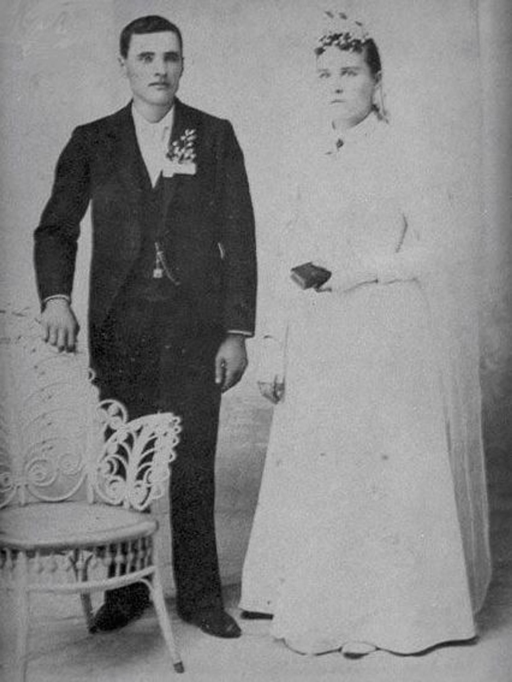 Das alte Foto zeigt Hermann Joseph Schulte und seine Frau Mary Elizabeth Sturbaum.