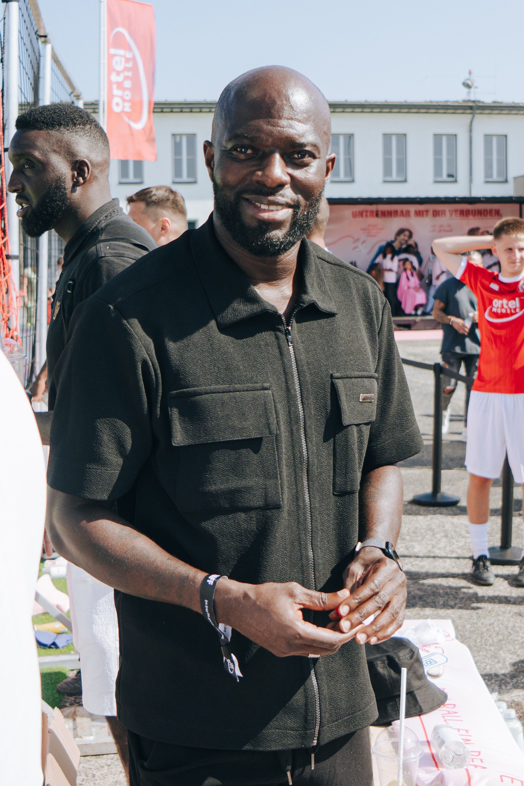 Hans Sarpei ist Coach beim Ball & Beats Festival in der Motorworld in Ossendorf.