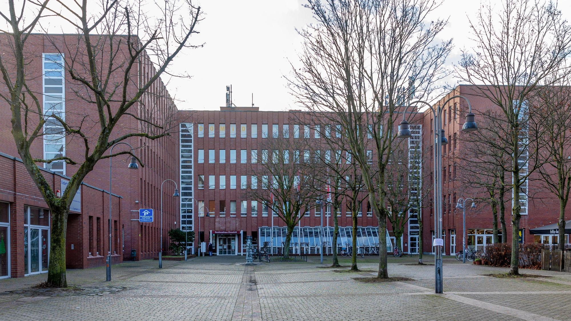 In die Bezirksvertretung in Ehrenfeld kamen mit der Kommunalwahl im Herbst zwei AfD-Mitglieder, eines ist nun aus der Partei ausgetreten. (Symbolbild)