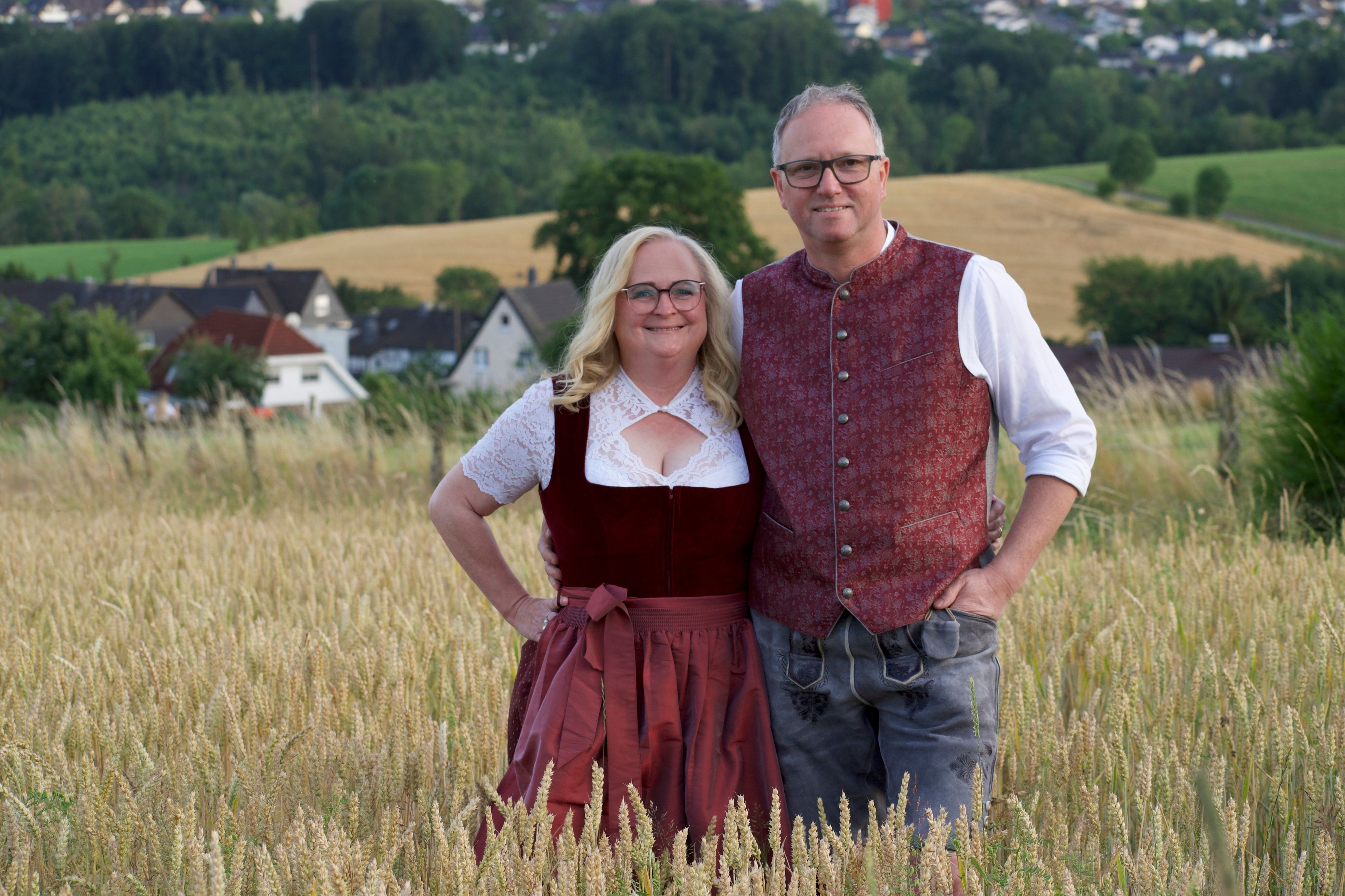 Das Drabenderhöher Erntepaar Rabea und Thorsten Reuter.