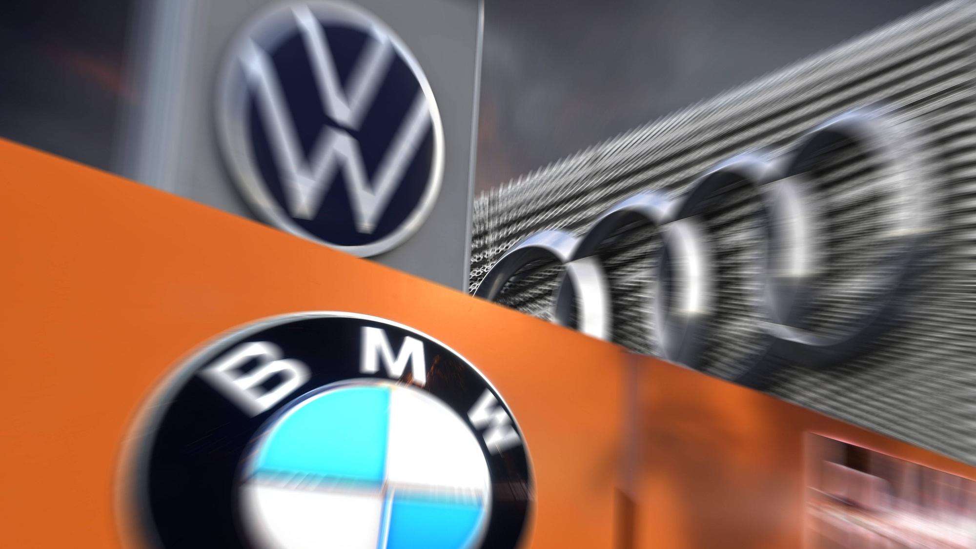 Deutsche Autobauer in der Krise. Volkswagen, Audi, BMW haben mit massiven Gewinneinbrüchen zu kämpfen.