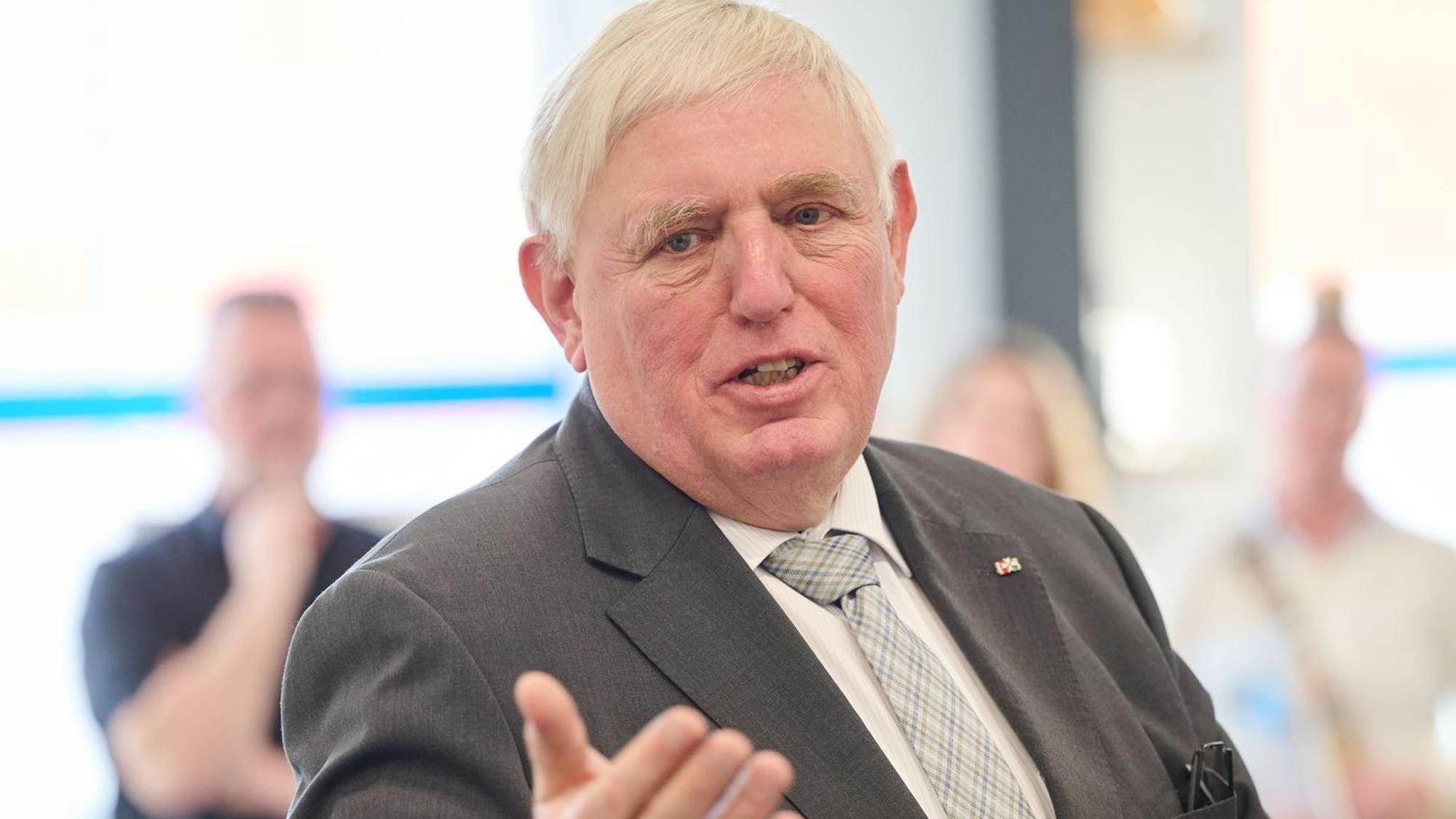Minister Laumann
