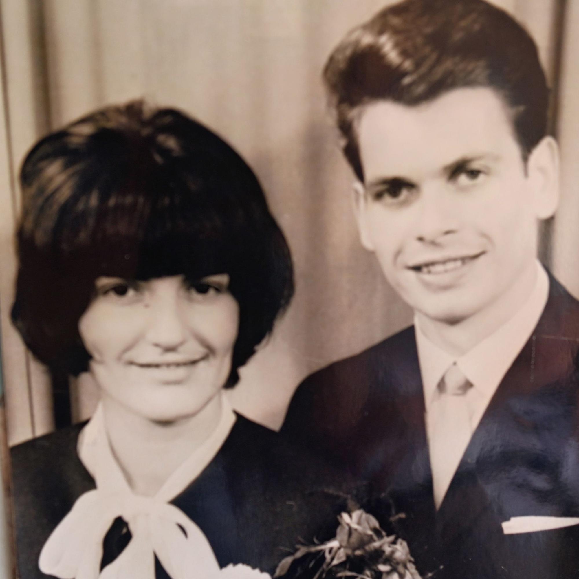Das Hochzeitsbild von Karin und Helmuth Fischer.