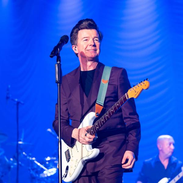 Rick Astley auf seinem Köln-Konzert 2024 im Palladium. 2026 kommt er wieder in die Domstadt.