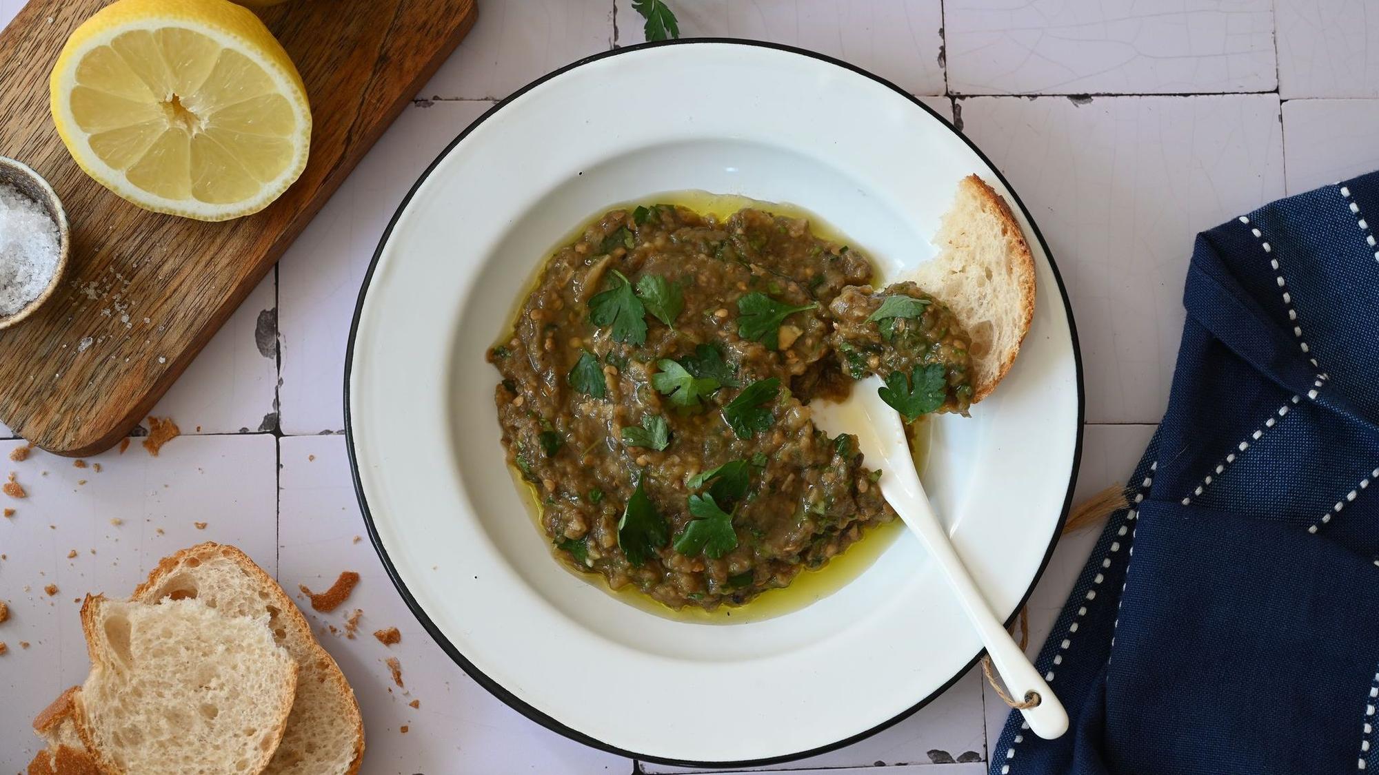 Griechischer Auberginendip Melitzanosalata.