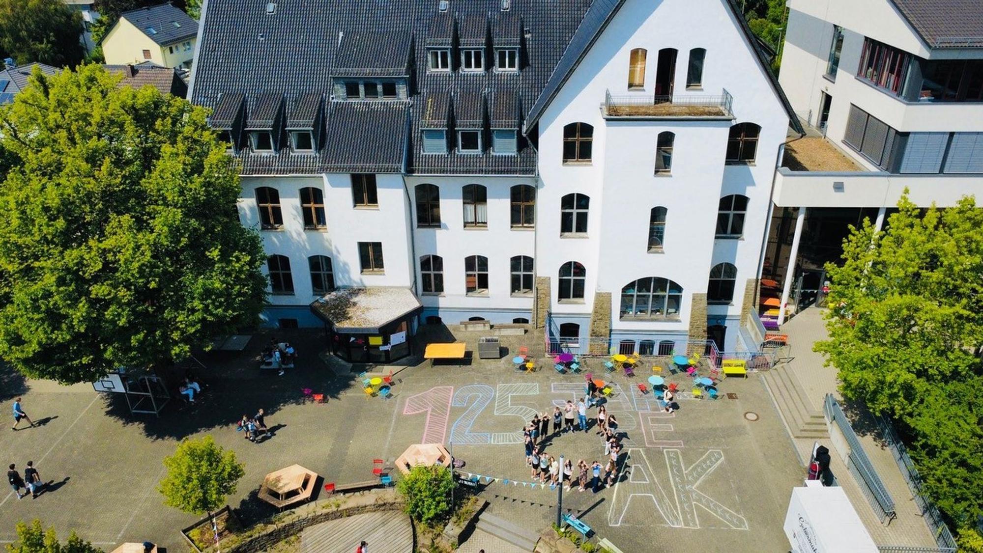 Anfänge im Kuh- und Ziegenstall: Das Antoniuskolleg in Neunkirchen feiert sein 125-Jähriges Bestehen.
Neunkirchen-Seelscheid Gymnasium Malteser Werke