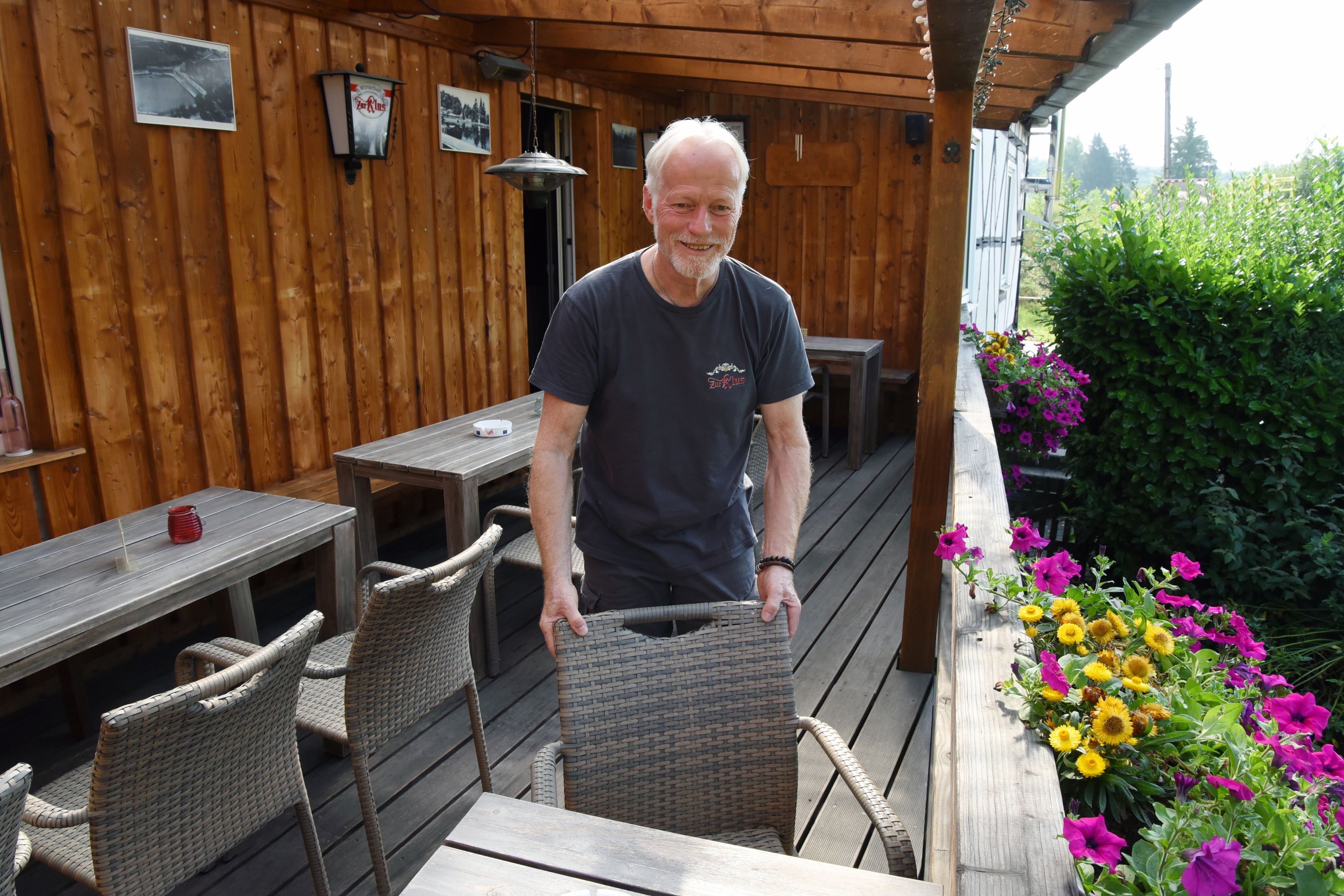 Auch Guido Hartmann, Inhaber des Gasthauses „Zur Klus“ in Waldbröl-Niederhof, möchte seine Gaststätte lieber heute als morgen abgeben.