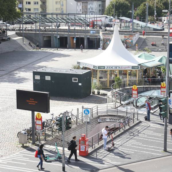 Der Wiener Platz in Köln-Mülheim von oben betrachtet.