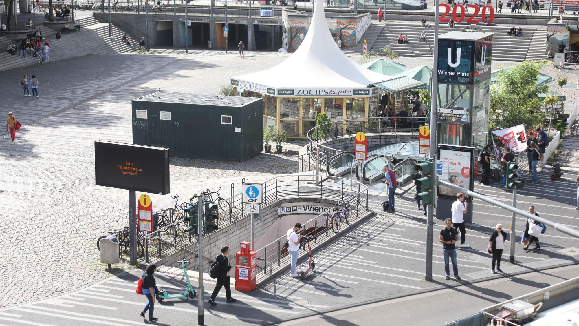 Der Wiener Platz in Köln-Mülheim von oben betrachtet.