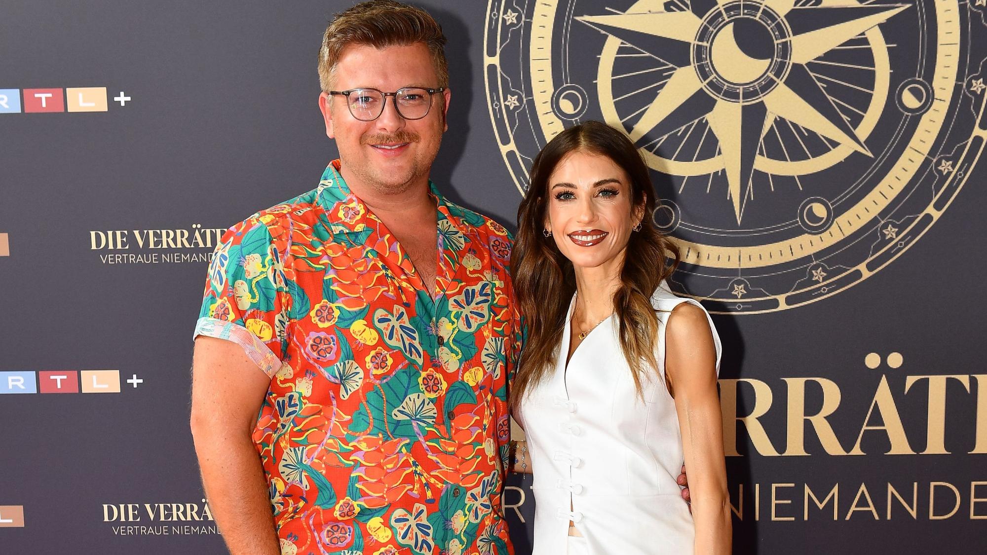 Philipp Fleiter und Cathy Hummels
+++ Die Verwendung des sendungsbezogenen Materials ist nur mit dem Hinweis und Verlinkung auf RTL+ gestattet. +++