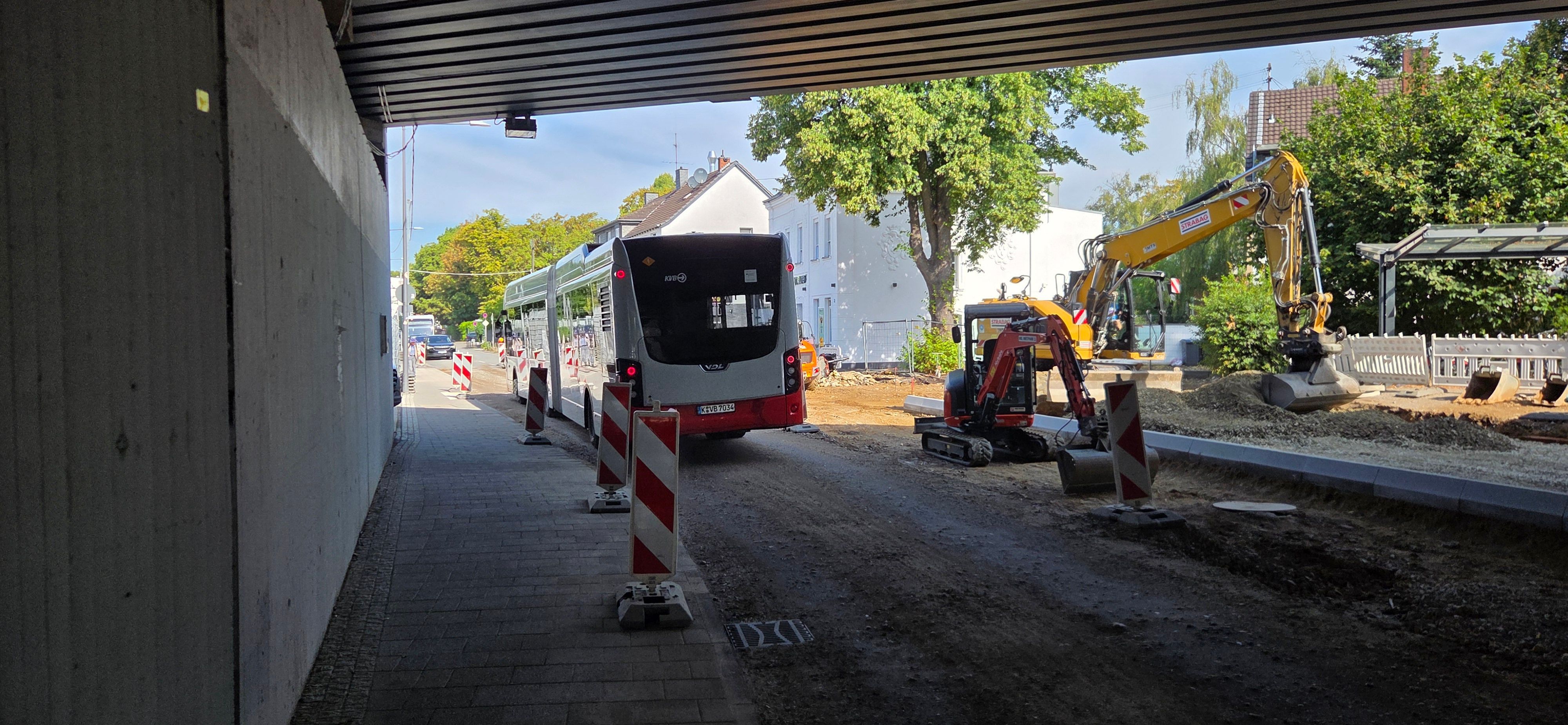 Bauarbeiten am Bahnhof Lövenich