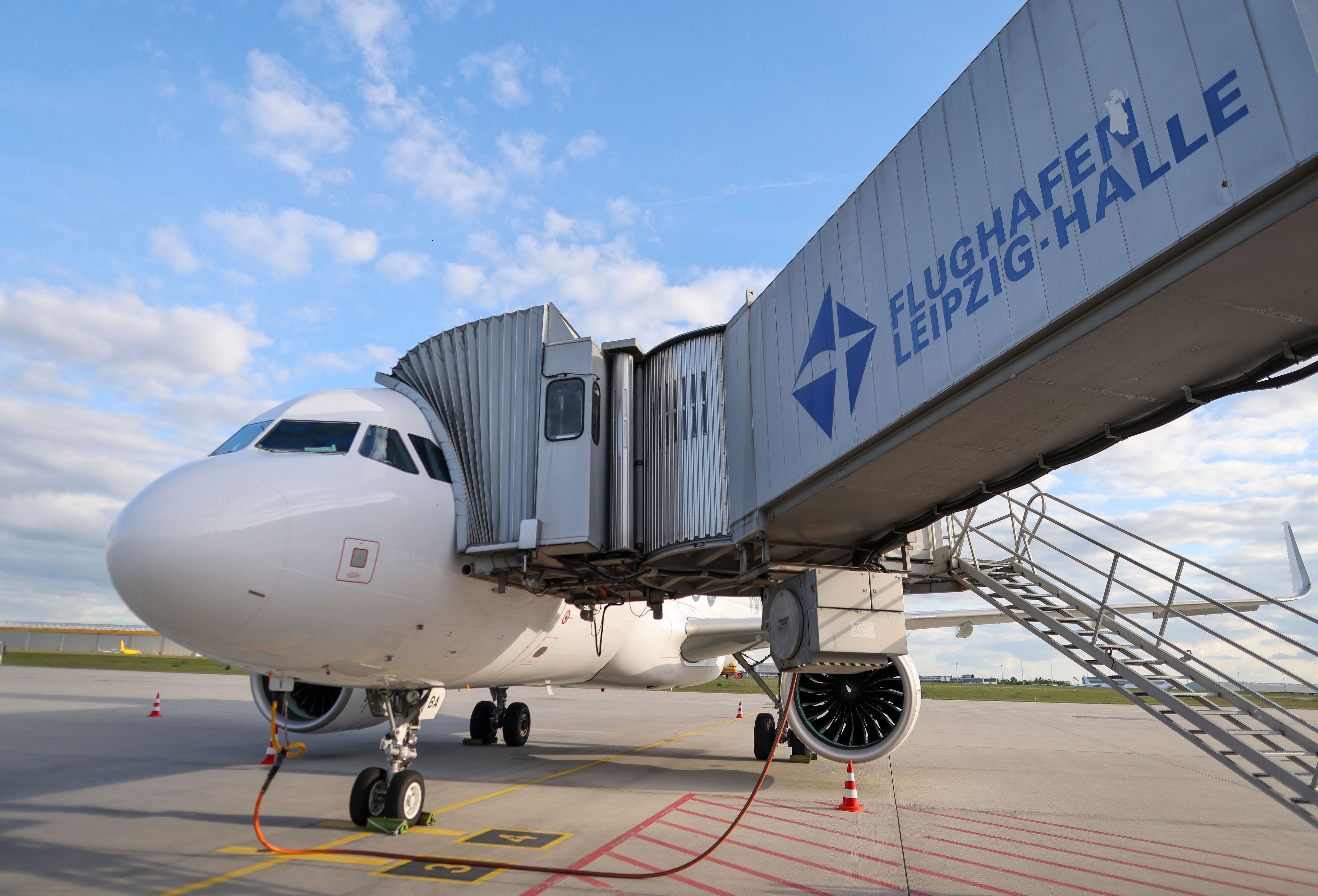 Am Flughafen Leipzig wurde ein verdächtiges Flugojekt gesichtet (Archivbild).