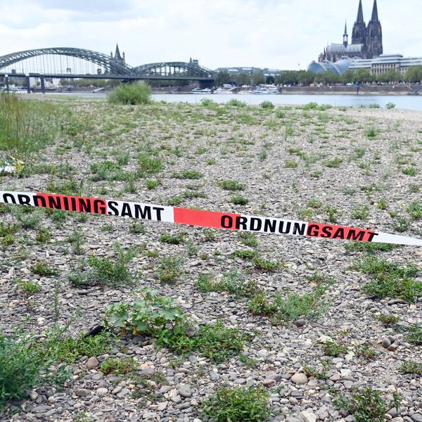 Im Rhein in Köln-Deutz ist ein Blindgänger gefunden worden, der am Donnerstag (6. August) entschärft werden muss.