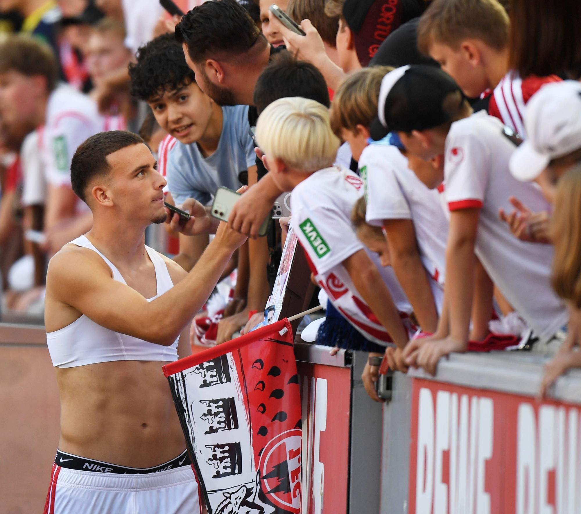 08.08.2026, xophax, Fussball 1.Bundesliga, 1.FC Koeln Testspiel im Rhein Energie Stadion in Köln . 1.FC Köln gegen Real Sociedad San Sebastian. Said El Mala 1.FC Köln mit Kölner Fans Kitzbühel *** August 8, 2026, xophax, Soccer, Bundesliga 1, 1. FC Köln Friendly Match at the Rhein Energie Stadium in Cologne: 1. FC Köln vs. Real Sociedad San Sebastián, Said El Mala, 1. FC Köln with Cologne Fans, Kitzbühel