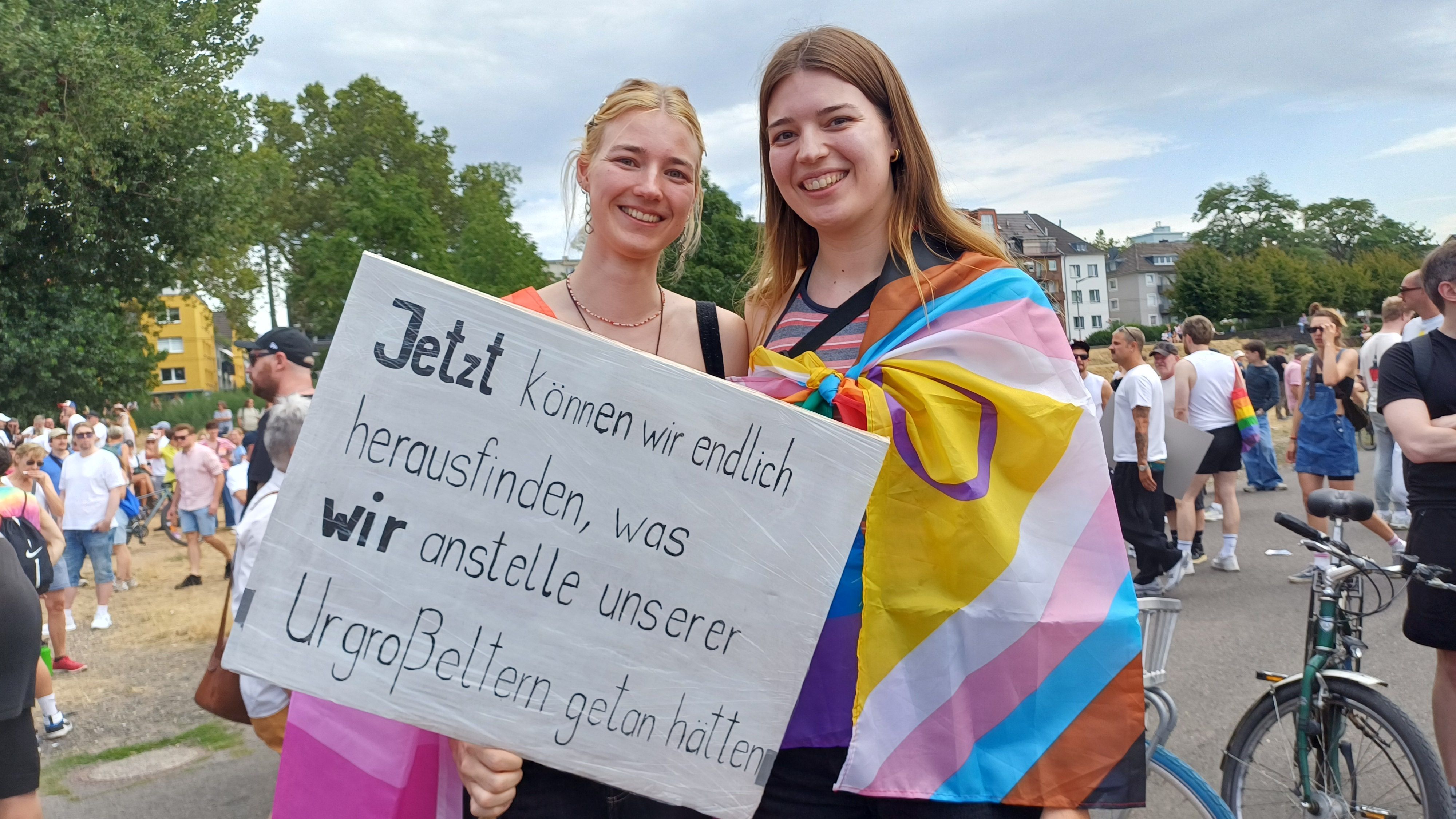Majlill aus Köln (l.) und Finja aus Lübeck
