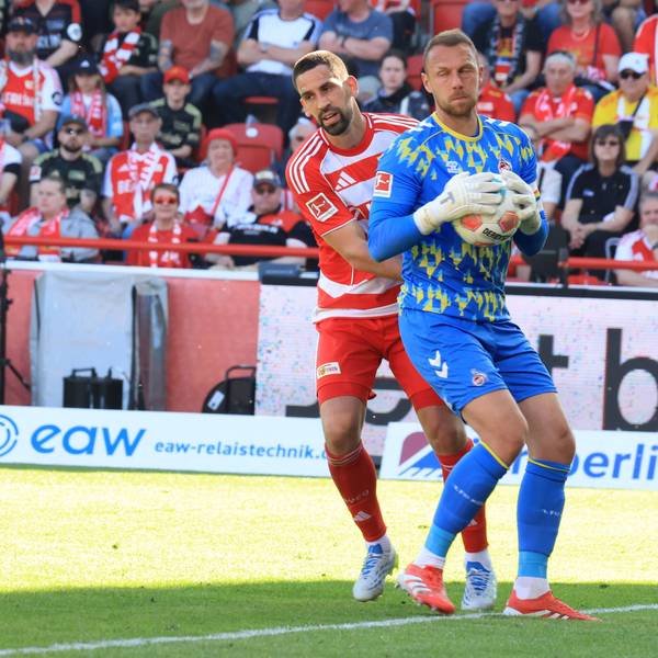 DEU, DFL, 1. FBL, 1.FC Union vs. 1.FC Koeln, / 02.05.2026, Stadion Alte Foersterei, Berlin, DEU, DFL, 1. FBL, 1.FC Union vs. 1.FC Koeln, im Bild: Rani Khedira 1.FC Union Berlin 8, Marvin Schwaebe 1.FC Koeln 1 DFL - regulations prohibit any use of Photographs as image sequences and/or quasi-video *** DEU, DFL, 1 FBL, 1 FC Union vs 1 FC Koeln, 02 05 2026, Stadion Alte Foersterei, Berlin, DEU, DFL, 1 FBL, 1 FC Union vs 1 FC Koeln, im Bild Rani Khedira 1 FC Union Berlin 8 , Marvin Schwaebe 1 FC Koeln 1 DFL regulations prohibit any use of Photographs as image sequences and or quasi video nordphotoxGmbHx/xEngler nph00076