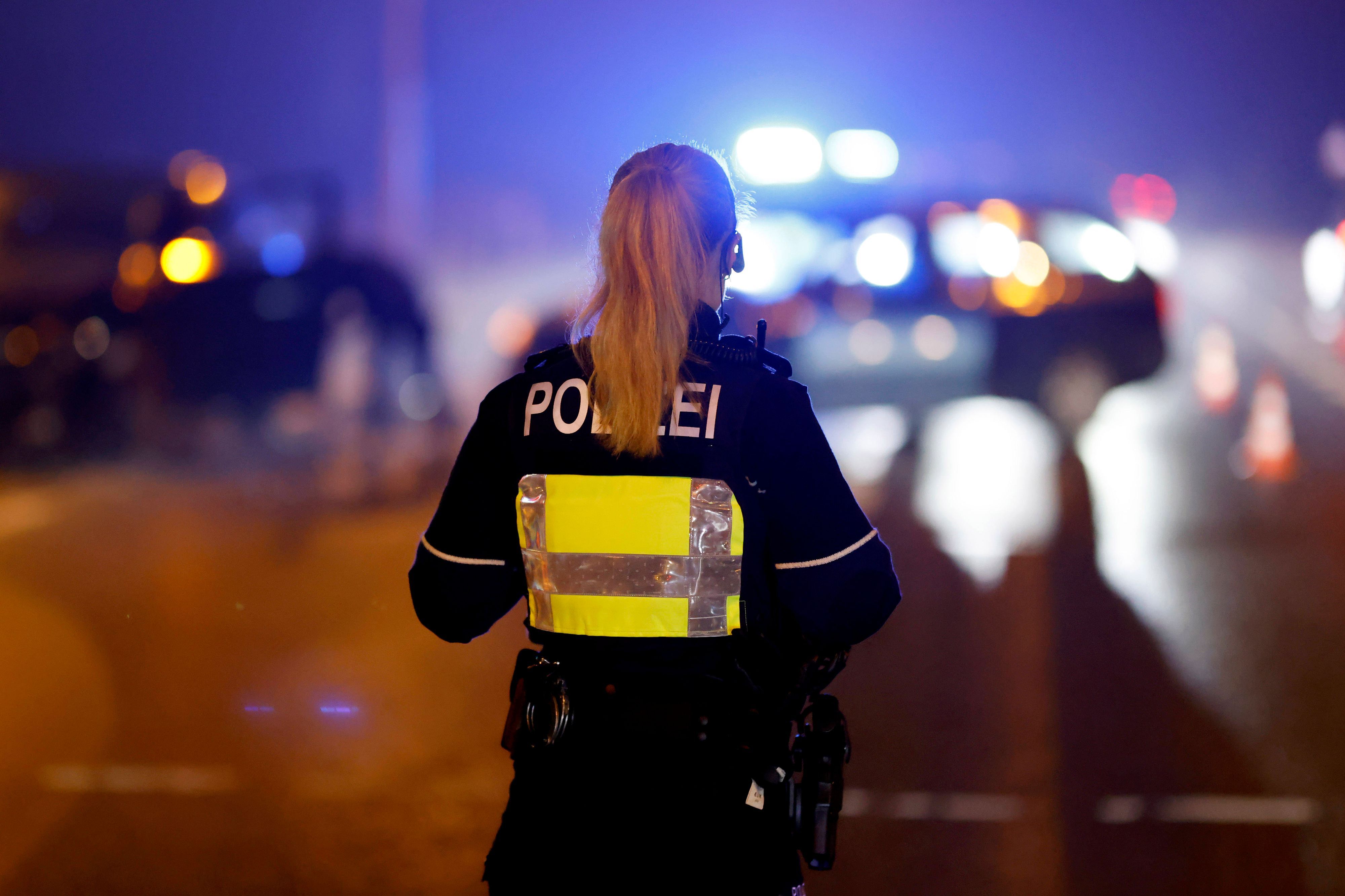 Die psychische Belastung für Einsatzkräfte ist hoch. Der Verein Blautlicht für Blaulicht will helfen (Symbolbild).