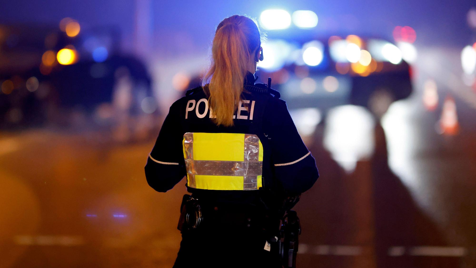 Die psychische Belastung für Einsatzkräfte ist hoch. Der Verein Blautlicht für Blaulicht will helfen (Symbolbild).