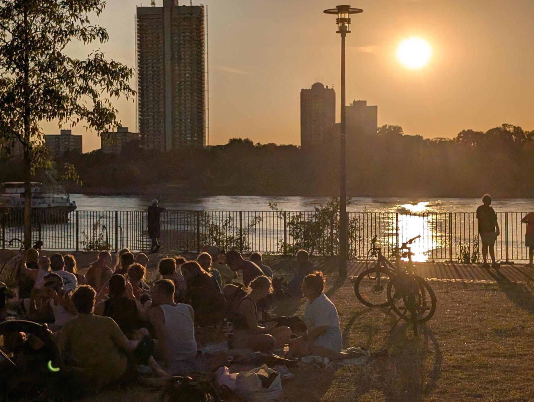 Partielle Sonnenfinsternis, Köln-Mülheim nahe Katzenbuckel.
