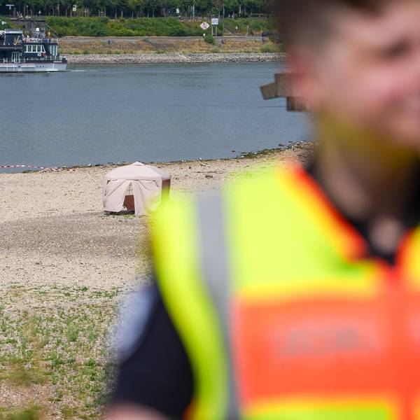 Niedrigwasser: Bombe im Rhein bei Köln gefunden