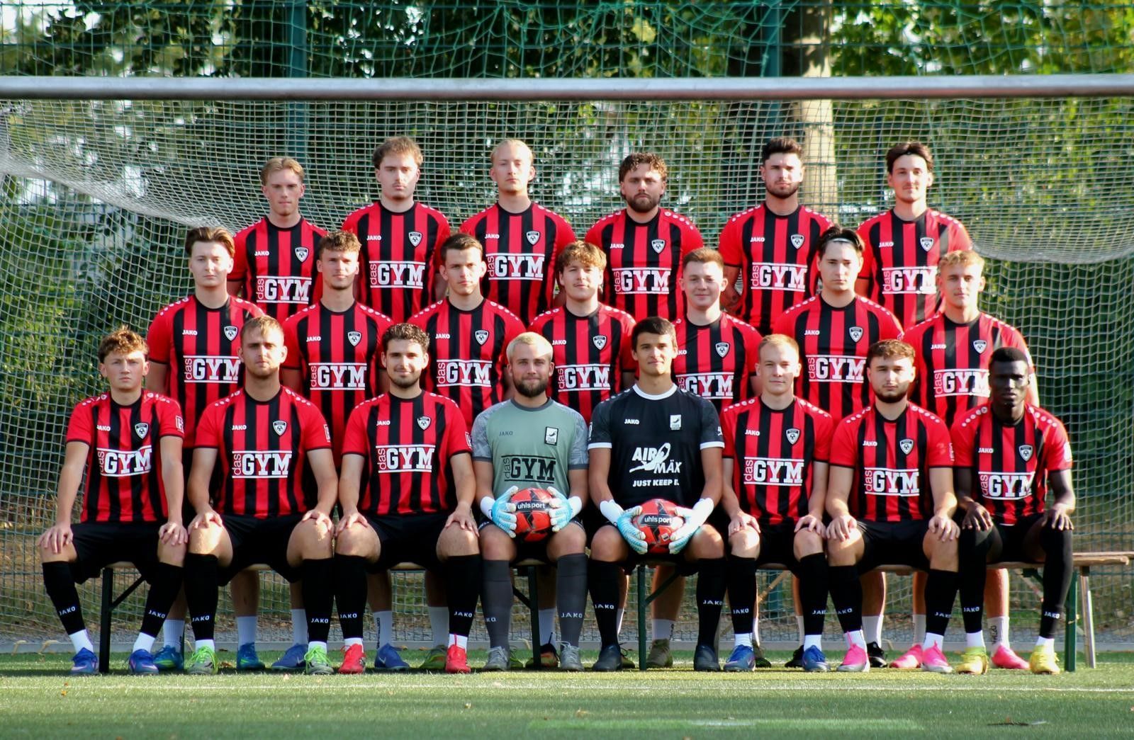 Das Mannschaftsfoto der JSG Erft 01 Euskirchen für die Saison 2026/27.