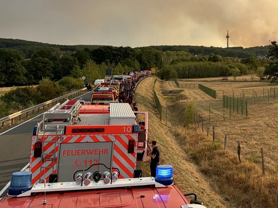 Die Feuerwehr Bergisch Gladbach im Einsatz in Hürtgenwald im Kreis Düren
