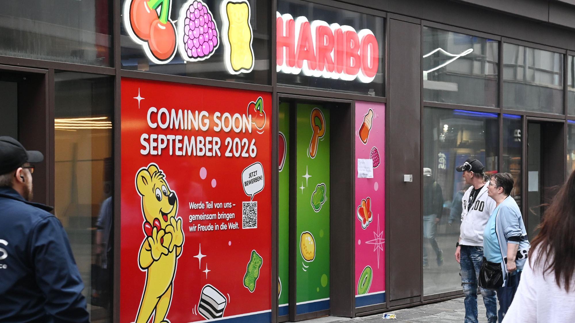 Der neue Haribo-Shop in Köln soll auf einer Fläche von 150 Quadratmetern ein umfassendes Sortiment anbieten, darunter Überraschungskisten und Fanartikel.
