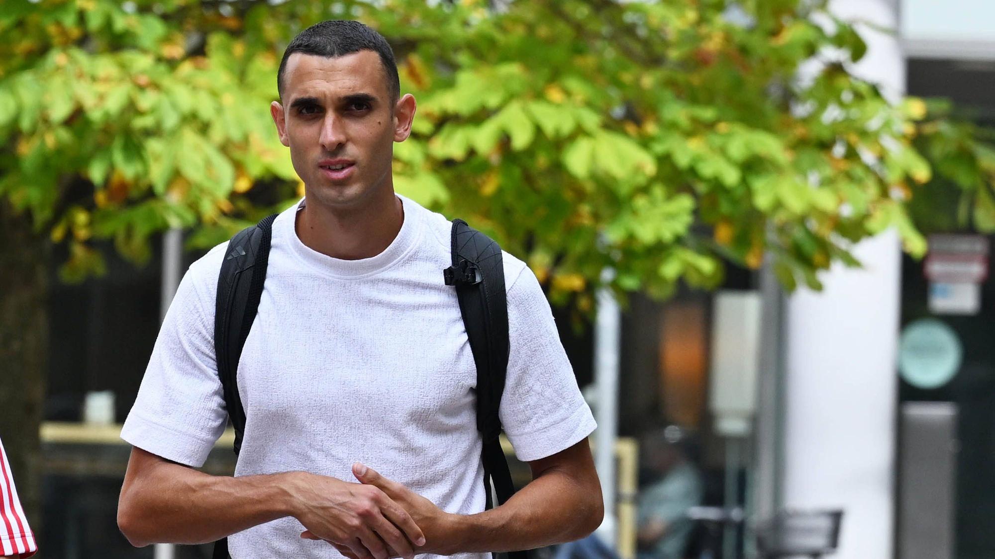 20.08.2026, xophax, Fussball 1.Bundesliga, 1.FC Koeln 1.FC Köln , Mediapark Köln. Ellyes Skhiri auf dem Weg zum Medizincheck in der Atos Mediapark Klinik in Köln . Köln *** August 20, 2026, xophax, Soccer 1. Bundesliga, 1. FC Köln, Mediapark Cologne: Ellyes Skhiri on his way to a physical at the Atos Mediapark Clinic in Cologne