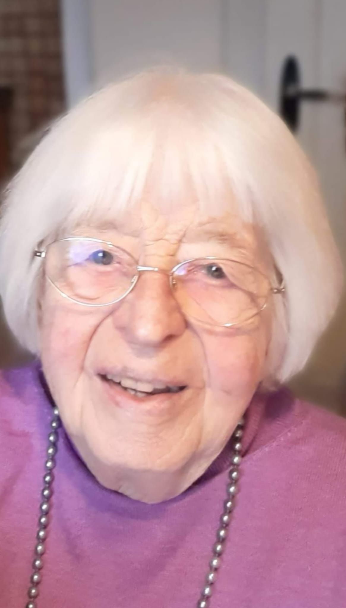 Hildegard Weber im Porträt.