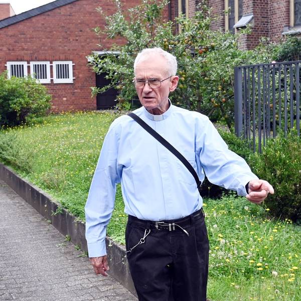 09.08.2024 Köln. Pfarrer Franz Meurer im Gespräch. Foto: Alexander Schwaiger