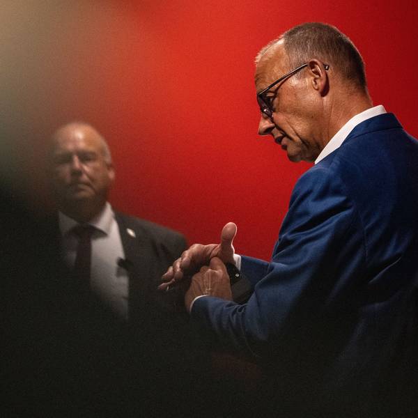 Bundeskanzler Friedrich Merz (CDU) vor der RTL-Sendung „Am Tisch mit Friedrich Merz“.