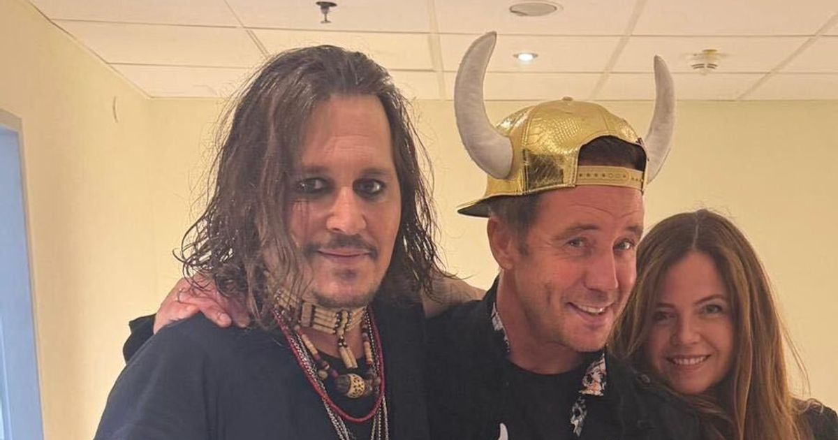 In Köln: „Johnny Däpp“-Sänger Büffel trifft den echten Johnny Depp