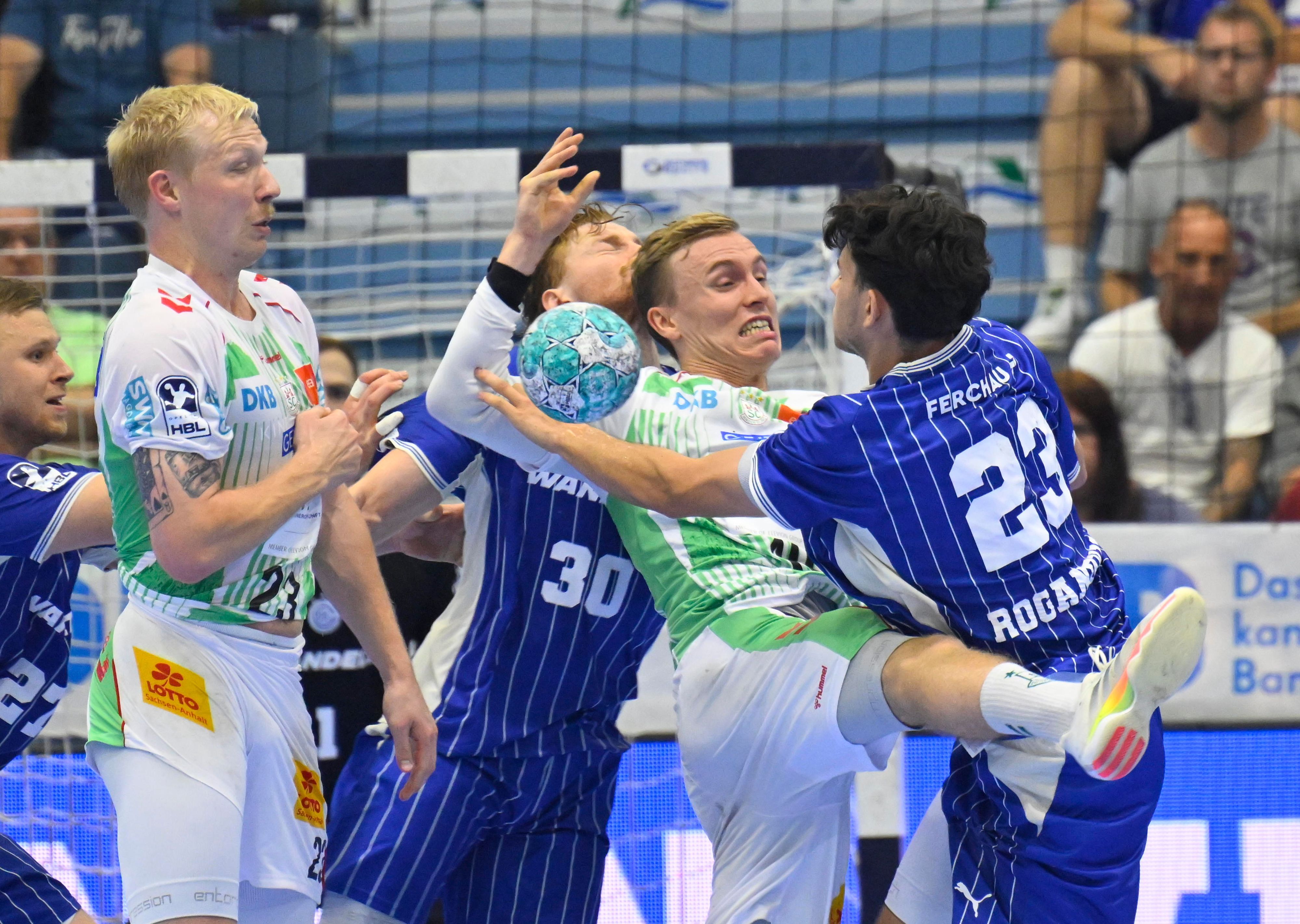 Eine Spielsituation zwischen dem VfL Gummersbach und dem SC Magdeburg.