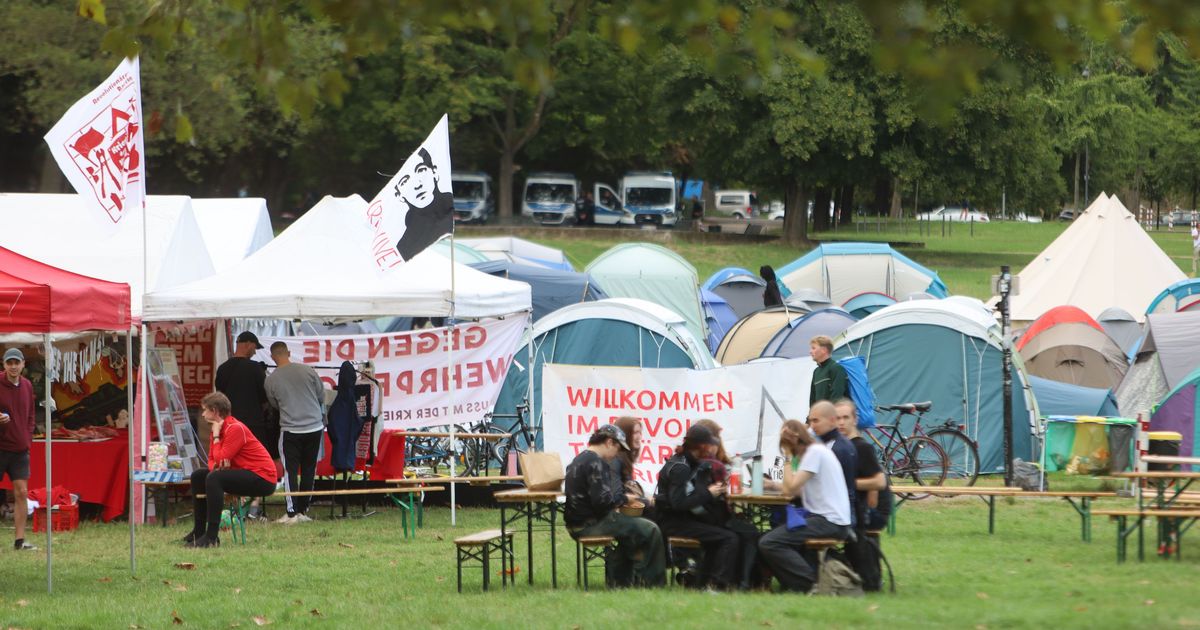“Disarm Rheinmetall”: War opponents set up protest camp in Cologne - | ...