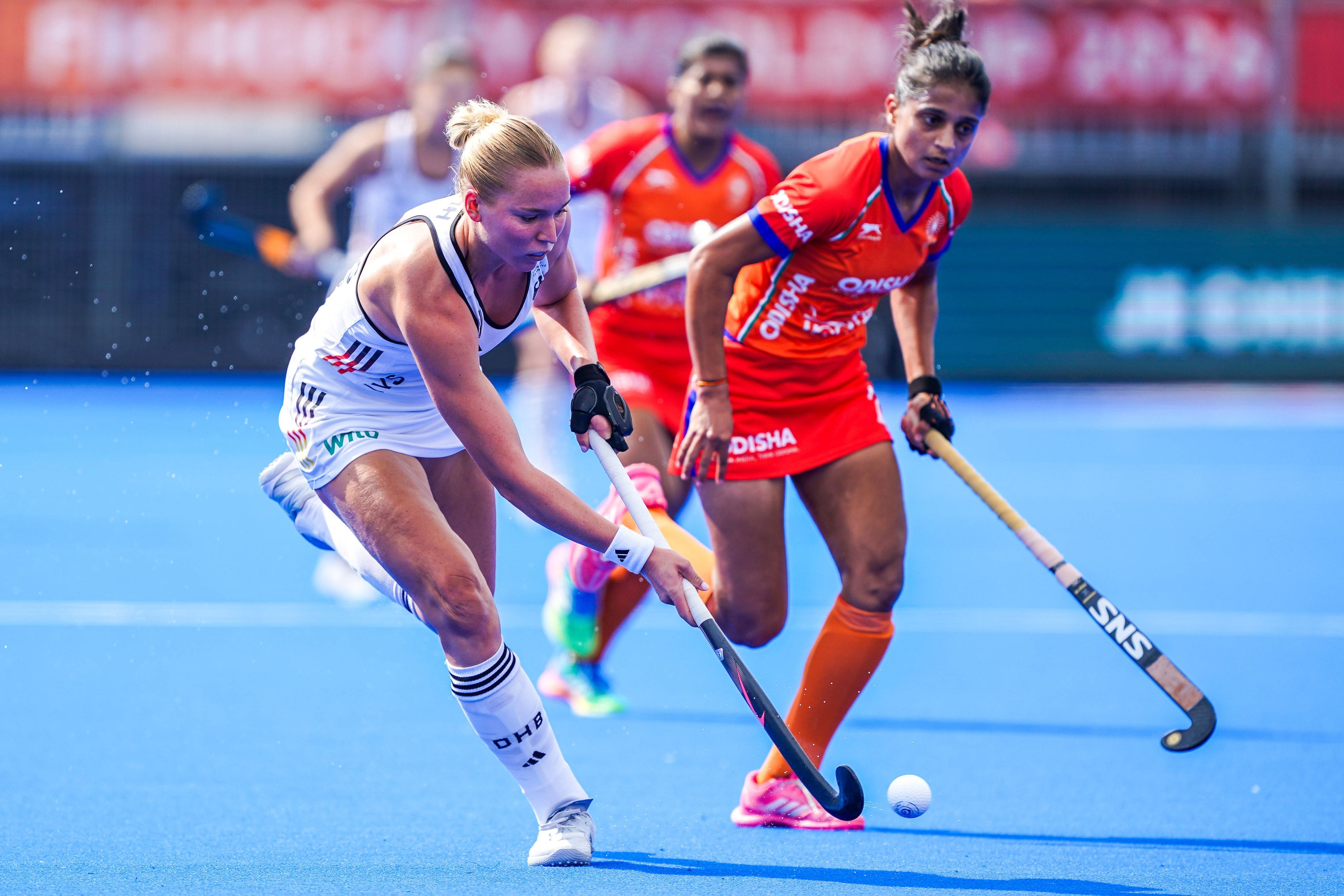 2026-08-27 India v Germany - FIH Hockey World Cup AMSTELVEEN, NETHERLANDS - AUGUST 27: Lynn Krings of Germany, Jyoti of India during the FIH Hockey World Cup match between India and Germany at Wagener Stadion on August 27, 2026 in Amstelveen, Netherlands. Amstelveen Wagener Stadion Netherlands Content not available for redistribution in The Netherlands directly or indirectly through any third parties. Copyright: xAndrexWeeningx