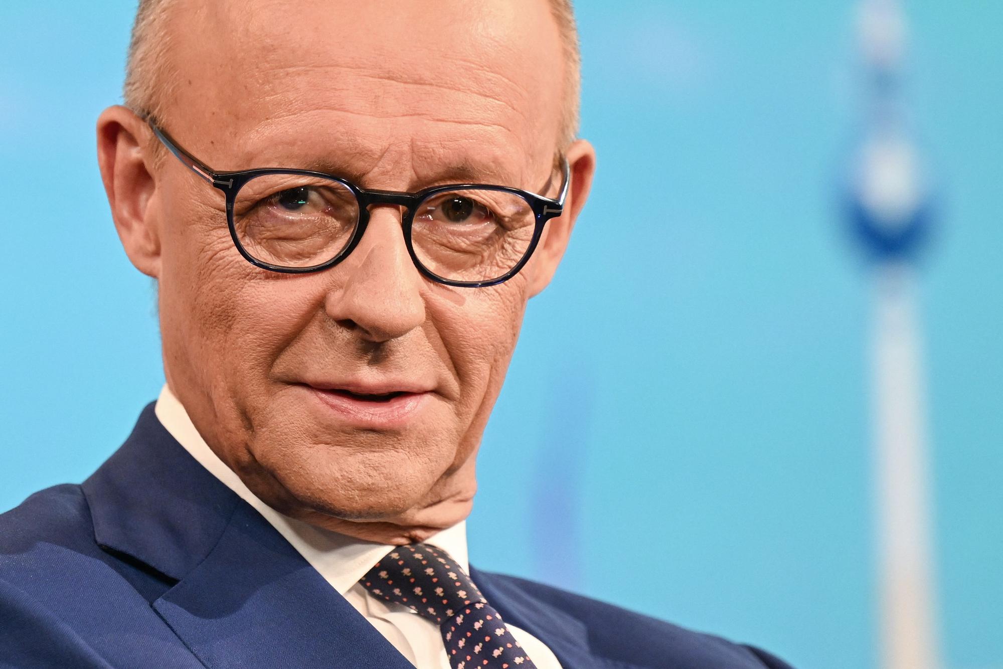 Kanzler Friedrich Merz will den russischen Machthaber Wladimir Putin für den Drohnenangriff in Leipzig bezahlen lassen - aber wie?