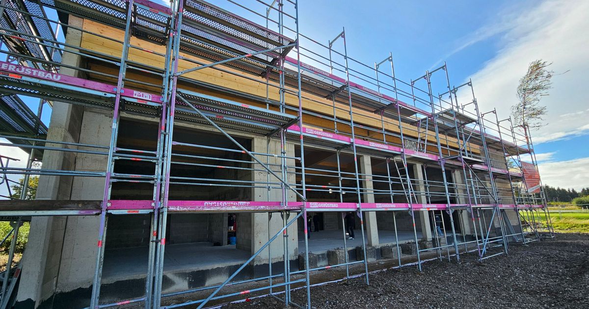 14 years after initial plans: Topping-out ceremony celebrated at the new ...