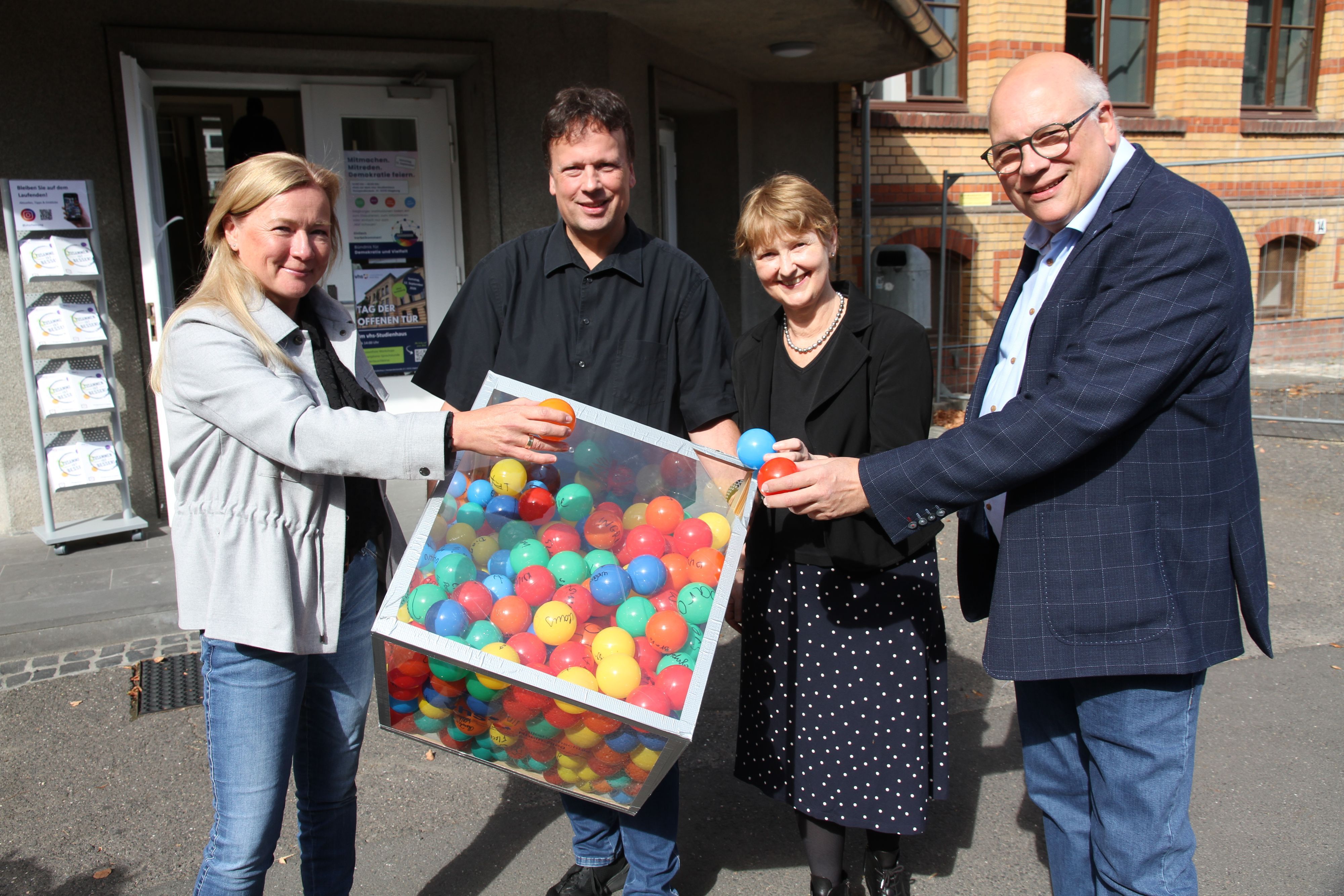 Vorstellung des Programms für den Tag der Demokratie, von links: Silke Welter, Holger Hansen, Almut van Niekerk und Markus Kühn