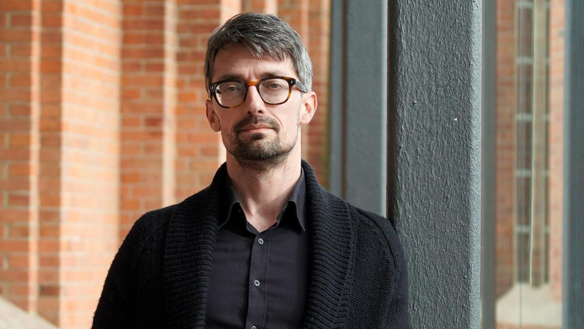 René Geißler, 48, ist Professor für öffentliche Wirtschaft und Verwaltung an der Technischen Hochschule Wildau. Er promovierte zur Haushaltskonsolidierung in Kommunen und lehrt die Grundlagen der öffentlichen Finanzwirtschaft.