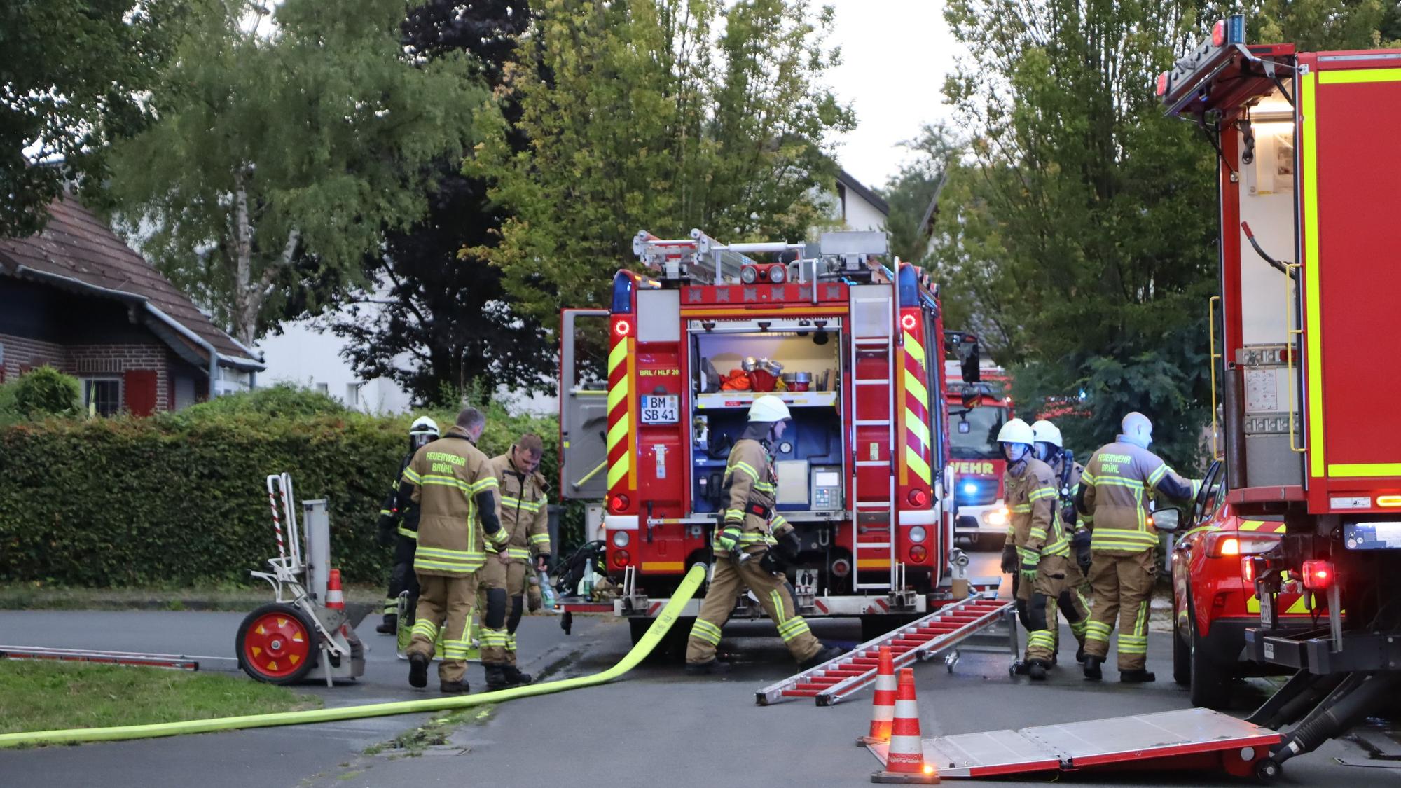 Zu sehen ist ein Einsatzfahrzeug der Feuerwehr.