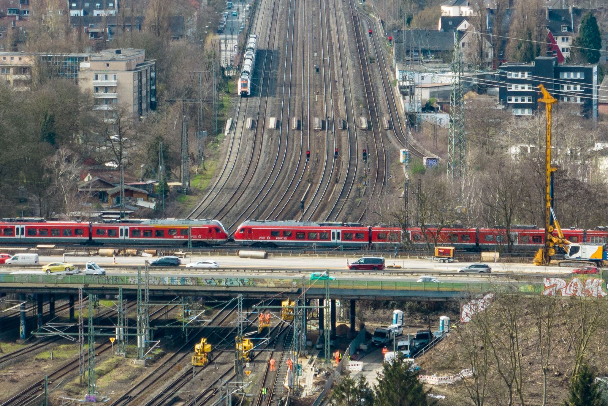 Bahn sperrt Strecke im Ruhrgebiet