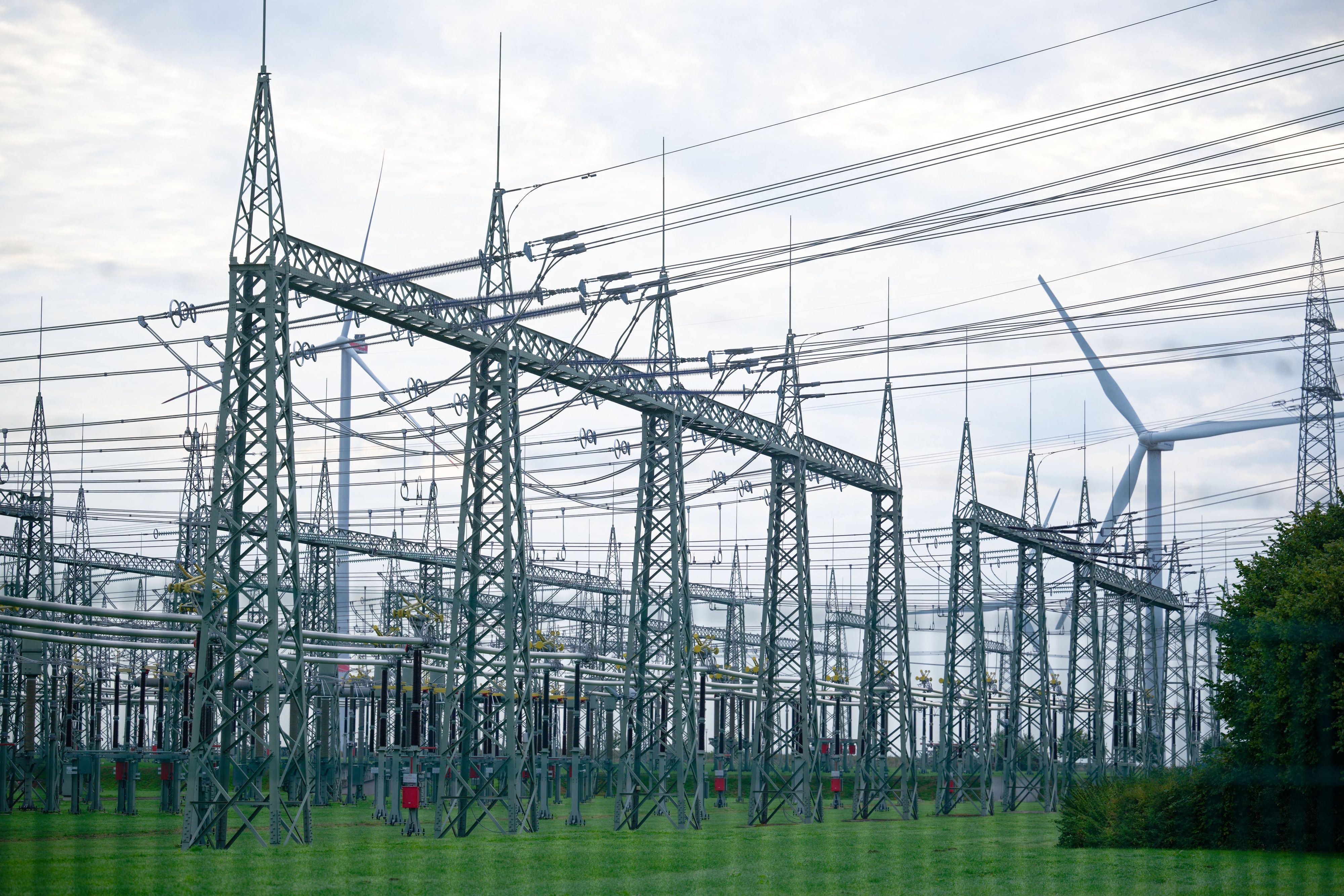 Das Umspannwerk des Netzbetreibers Amprion in Bergheim.