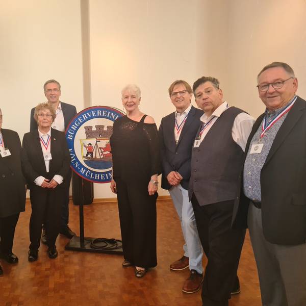 Das Team der Mülheimer Bürgervereinigung: Helmut Zoch, Ursula Klawitter, Veronika Kempkes, Stephan Zehnpfennig, Christtraut Kirchmeyer, Jürgen Scheidt, Benno Jung und Georg Brandt (von links).