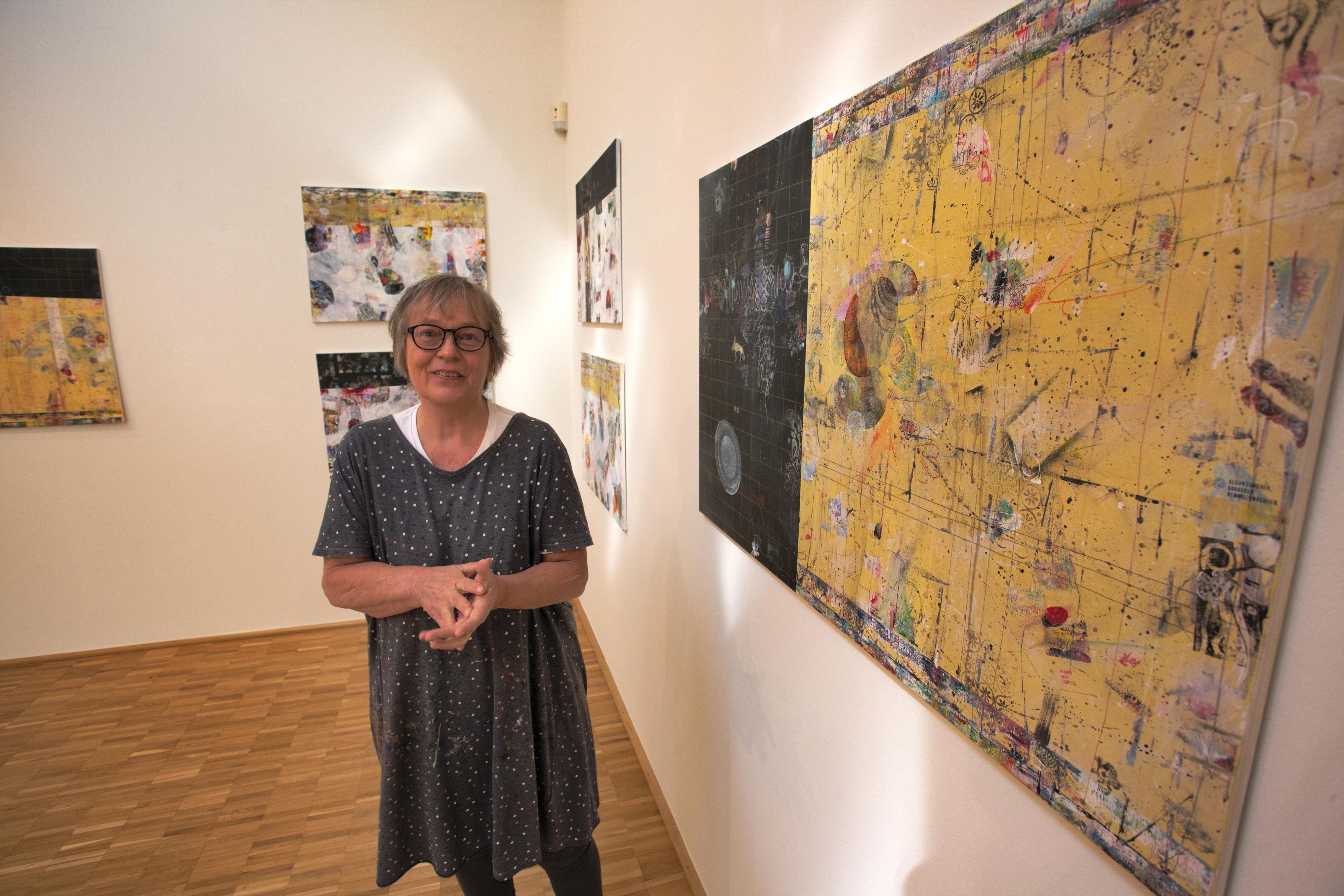 Rike Stausberg im „Haus der Kunst" in Nümbrecht.