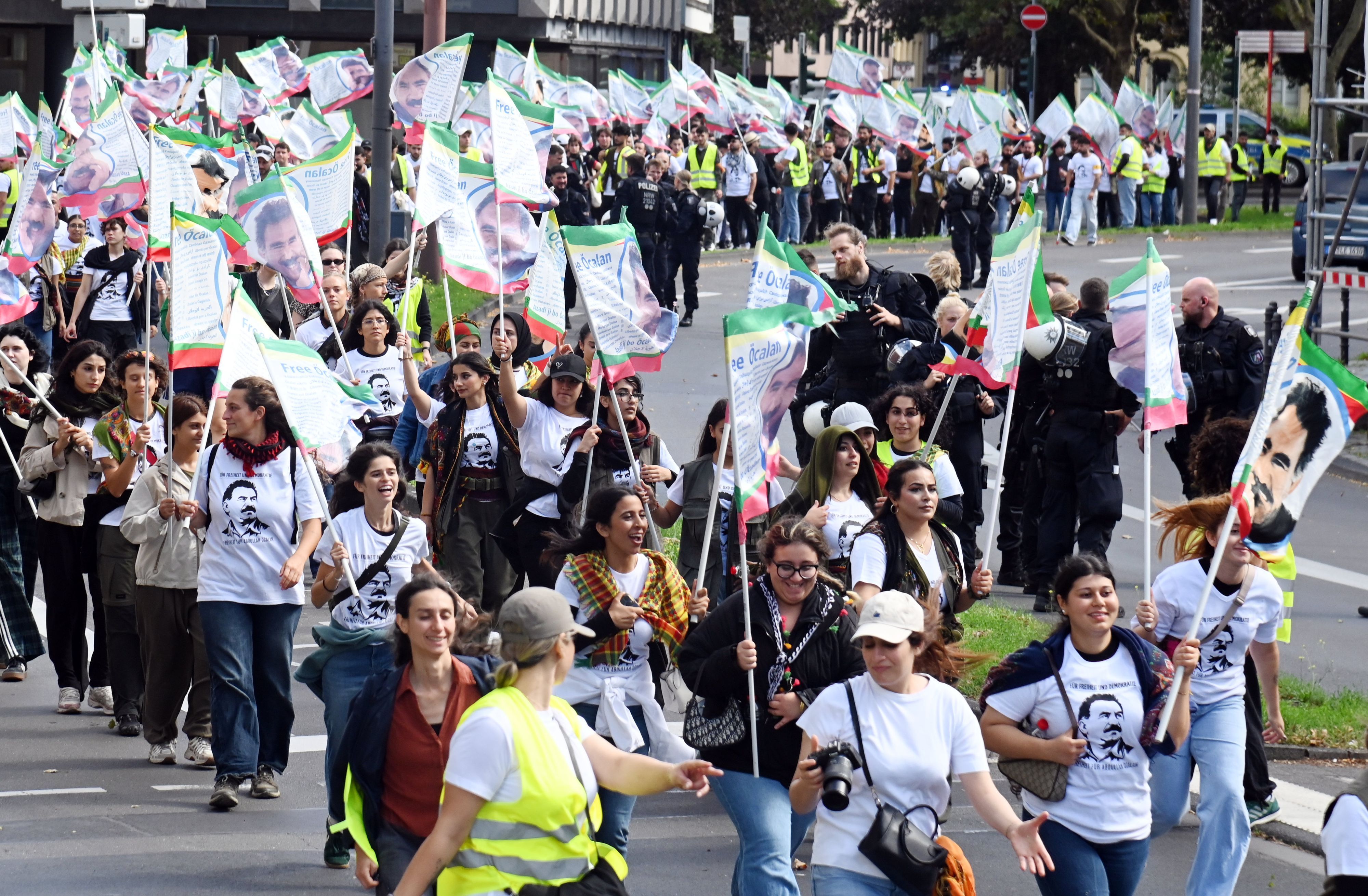 Rund 2000 Teilnehmende sind für den „Langen Marsch für Freiheit und Demokratie“ in Köln angemeldet.