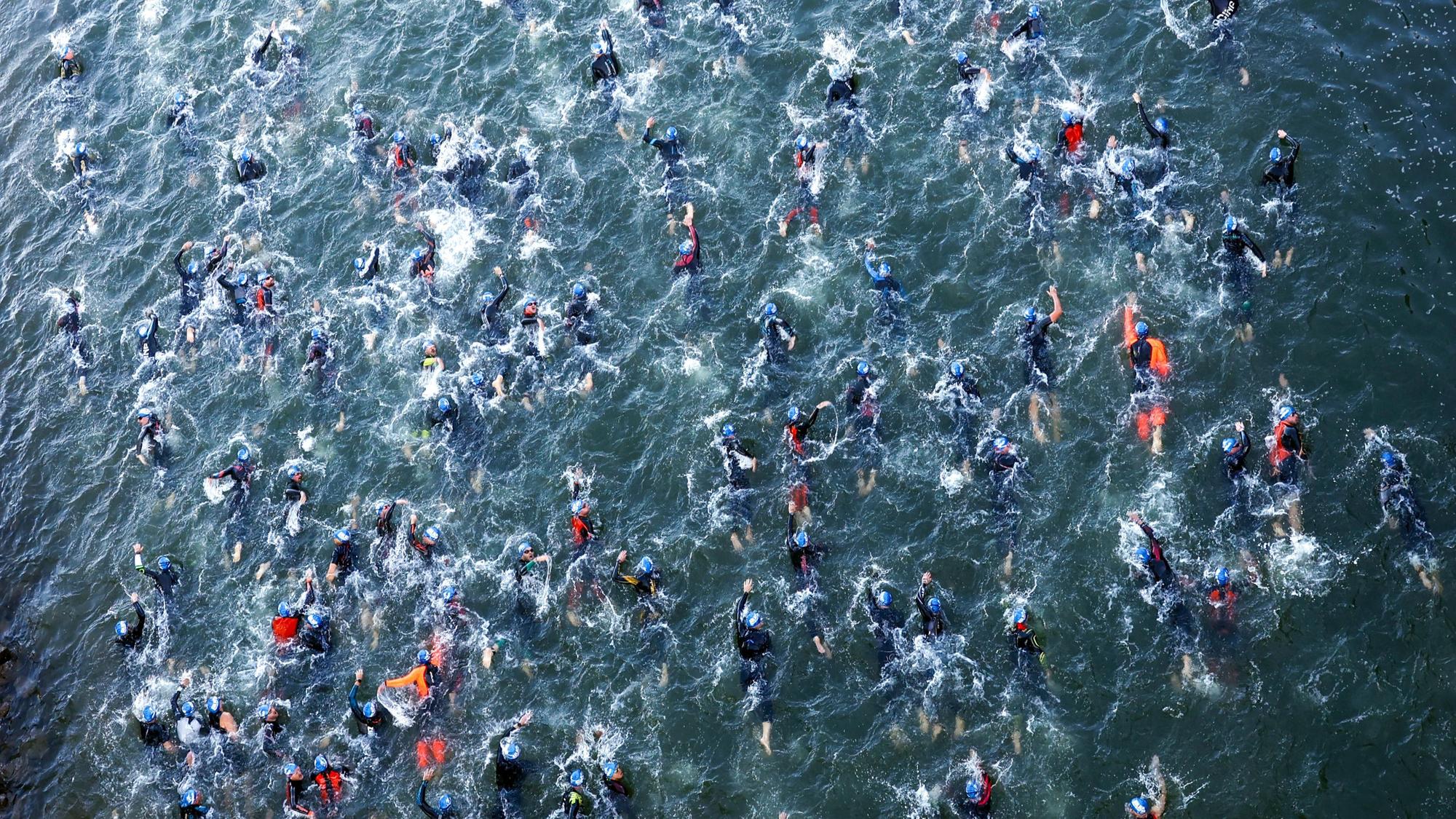 06.09.2026. Köln: Beim 5. Köln Triathlon nehmen 4.200 Athletinnen und Athleten auf drei unterschiedlichen Distanzen teil. Laut Veranstalter ist das eine Rekordzahl an Teilnehmenden. Die Veranstaltung ist seit Anfang des Jahres ausgebucht. Foto: Martina Goyert